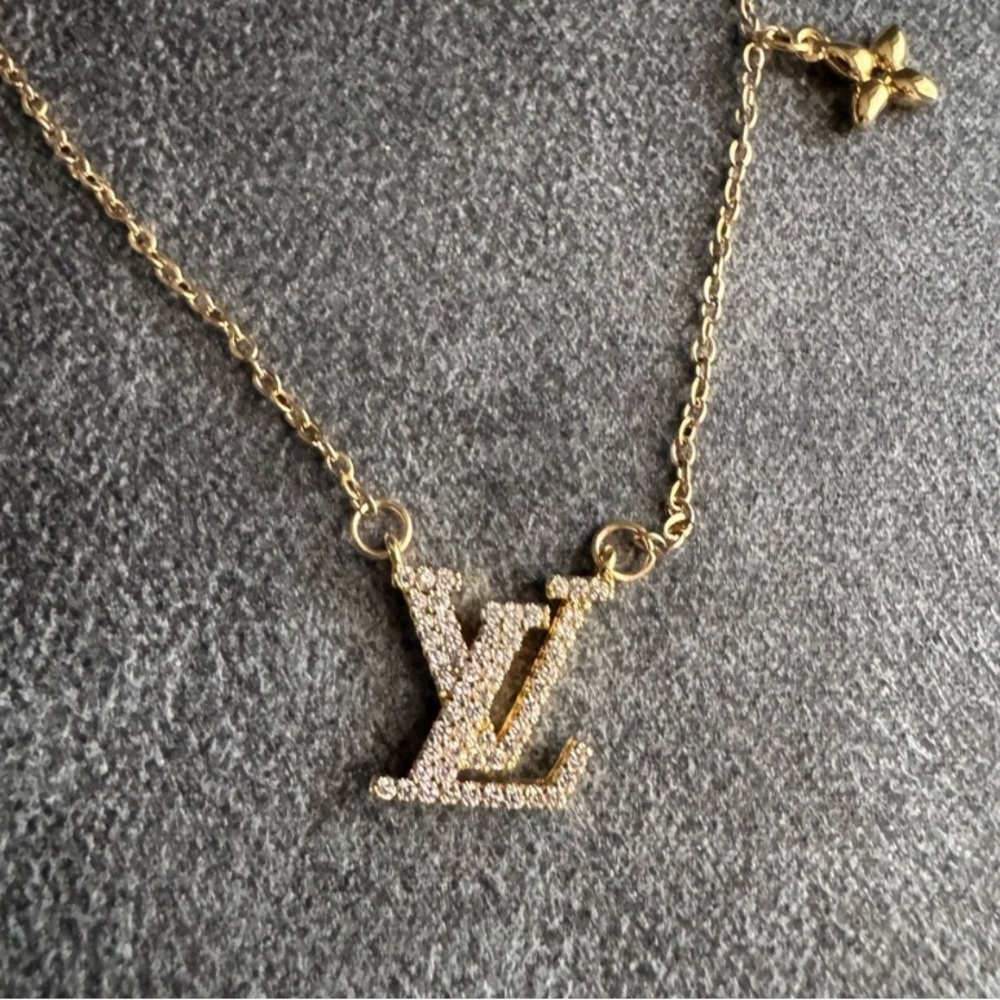 Fashion Jewelry Gold Necklace with Rhinestone Pendant